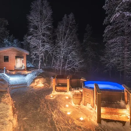 Kuukkeli Hirvas Apartamento *